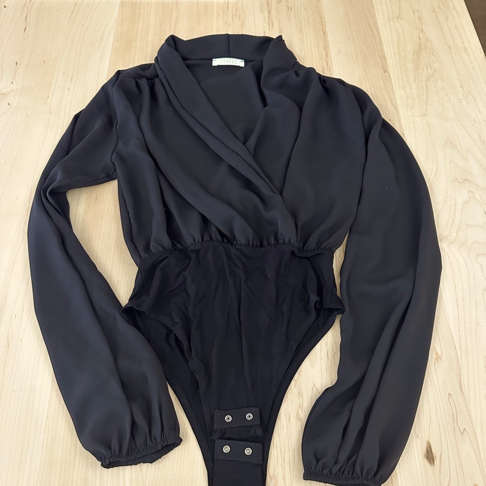 BRAND NEW NEVER WORN black chiffon size small bodysuit.